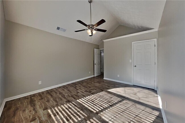 Building Photo - 3845 Rajean Dr