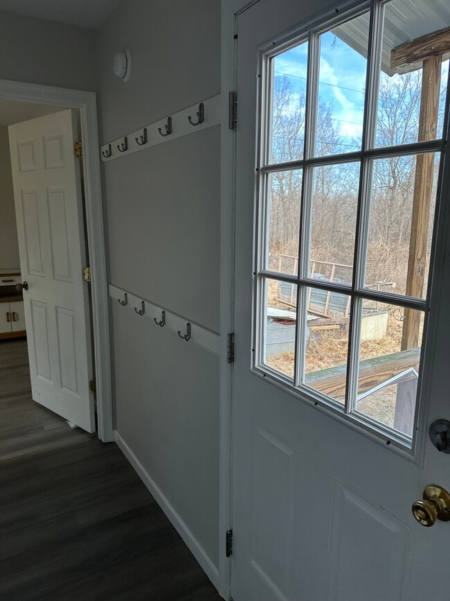 Building Photo - 6884