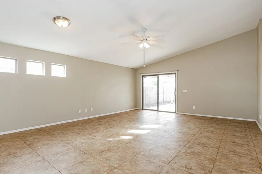 Building Photo - 1712 E Palo Blanco Way