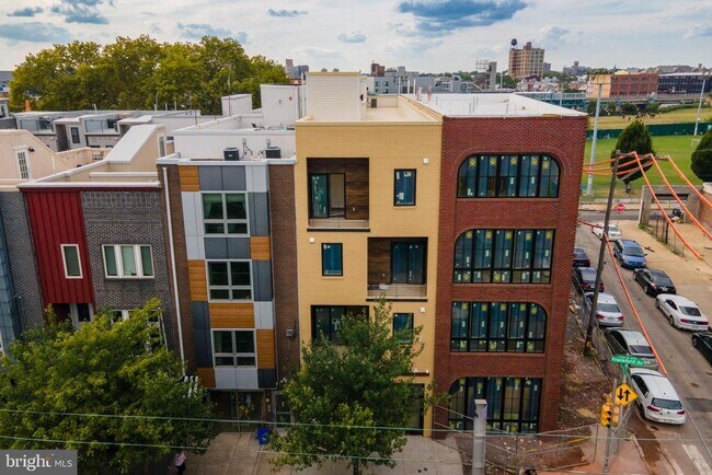 Building Photo - 1826 Frankford Ave