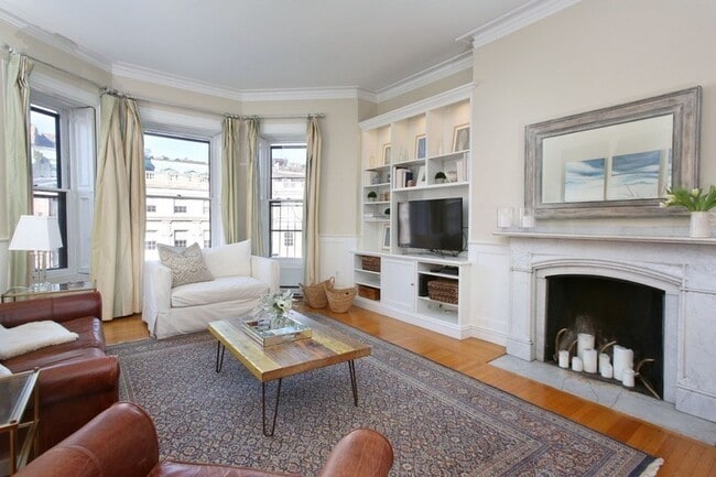 Primary Photo - 173 Beacon St
