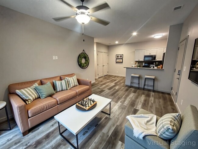 2 Bedroom 2 Bath Garden Level on Table Rock Lake - Lakeside Apartment Branson, MO - Flexible Lea... - 2 Bedroom  2 Bath Garden Level on Table Rock Lake - Lakeside Apartment Branson, MO - Flexible Lea...