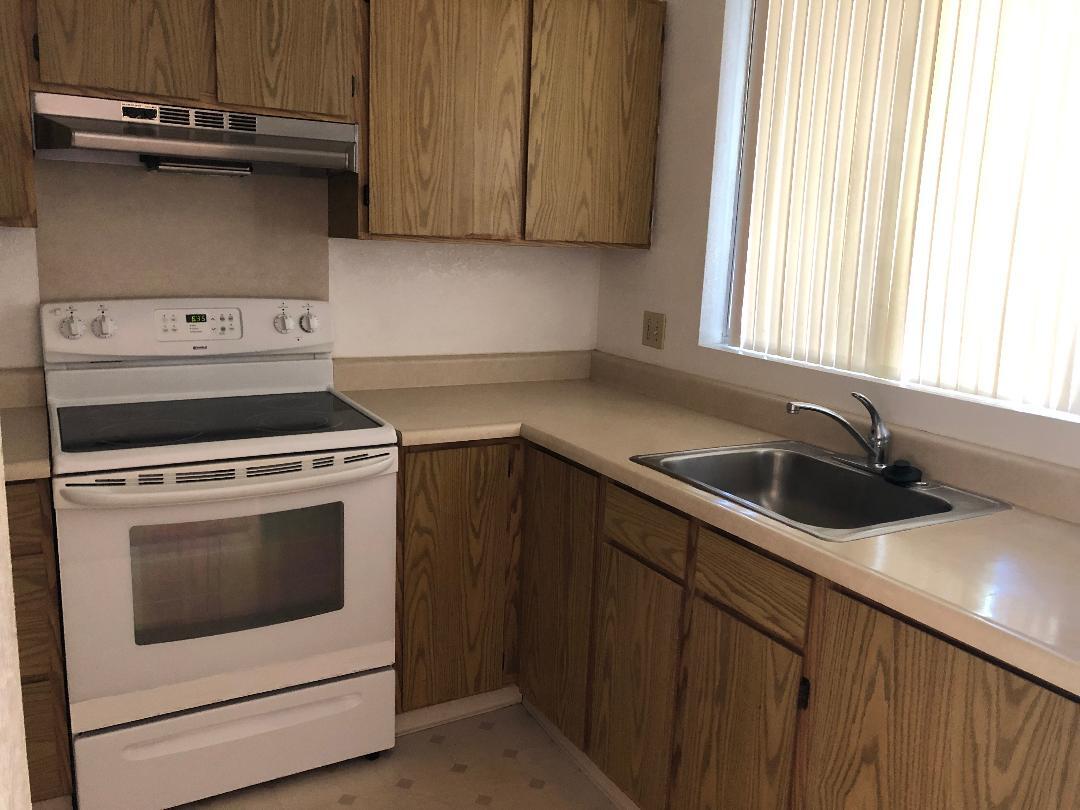 Kitchen - 95-644 Hanile St