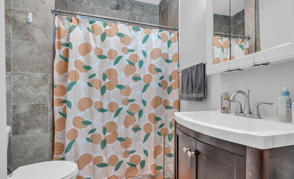 Building Photo - 180 Saint Alphonsus St