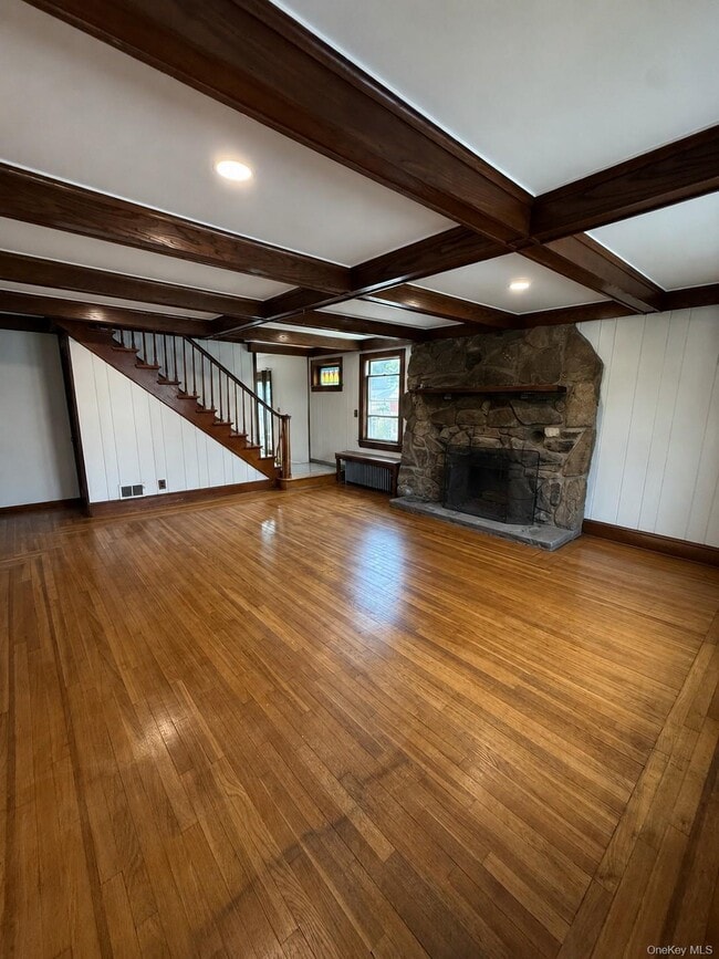 Building Photo - 12 Sebago Rd