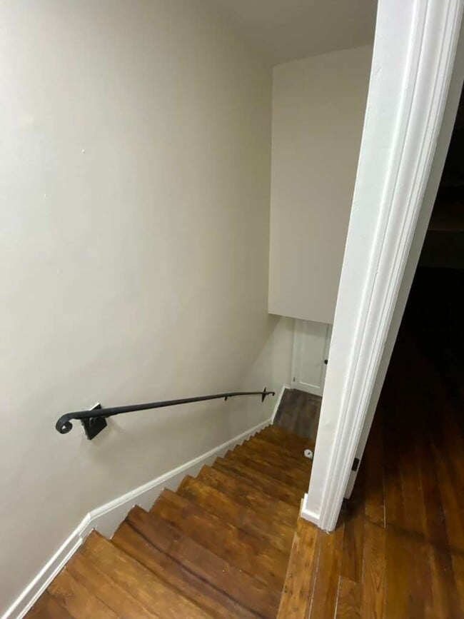 Building Photo - 1523 Babbitt Rd