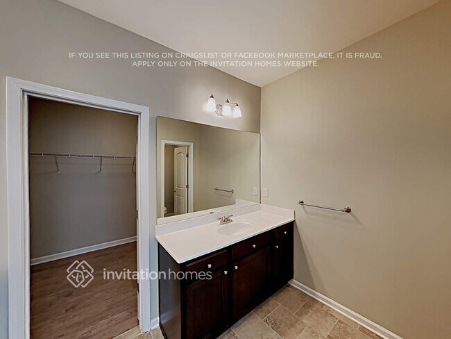 Building Photo - 9049 Lexington Ct