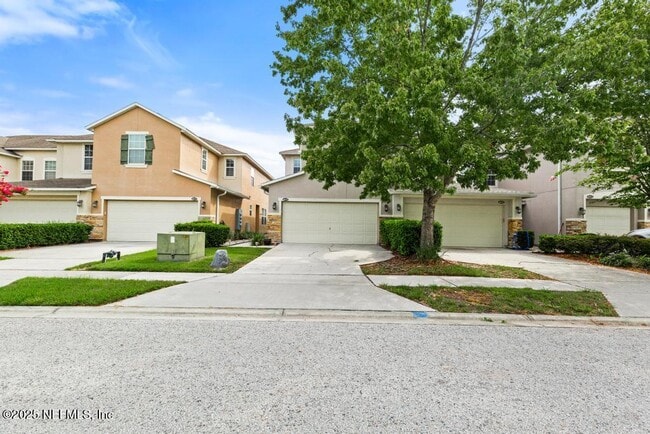 Building Photo - 6019 Bartram Village Dr