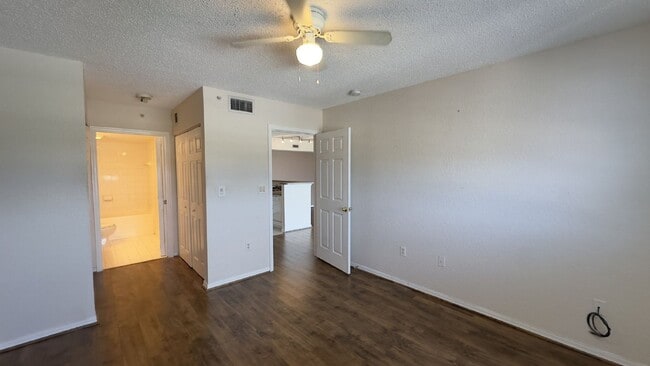 Building Photo - 1801 N Flagler Dr