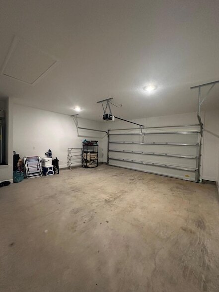 Building Photo - 7 Nest Ln