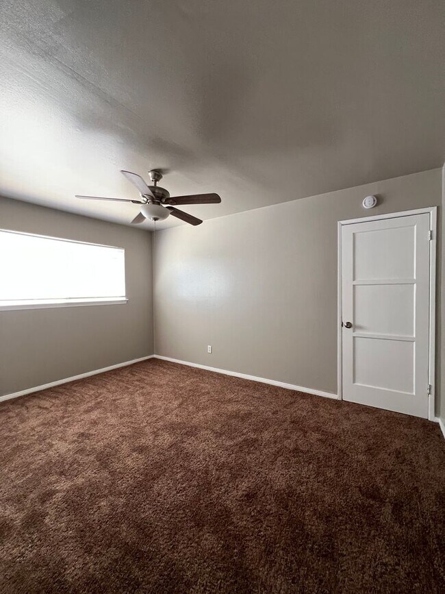 Building Photo - Beautifully Remodeled Home