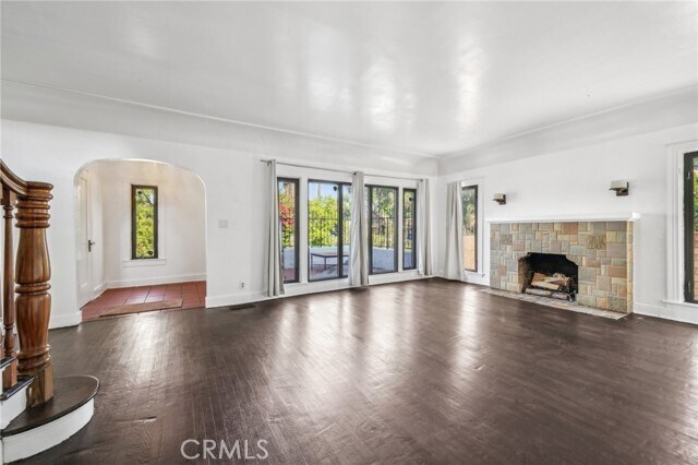 Building Photo - 3098 N Arrowhead Ave