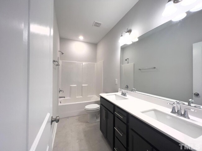 Building Photo - 341 Natsam Wds Wy