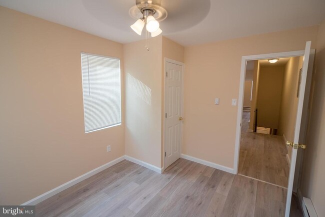 Building Photo - 6002 Master St