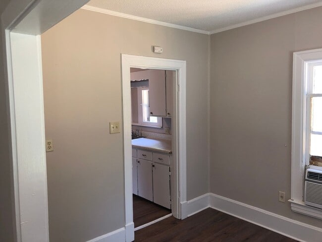 Building Photo - ****JUST REDUCED****495 Woodruff St. Court...