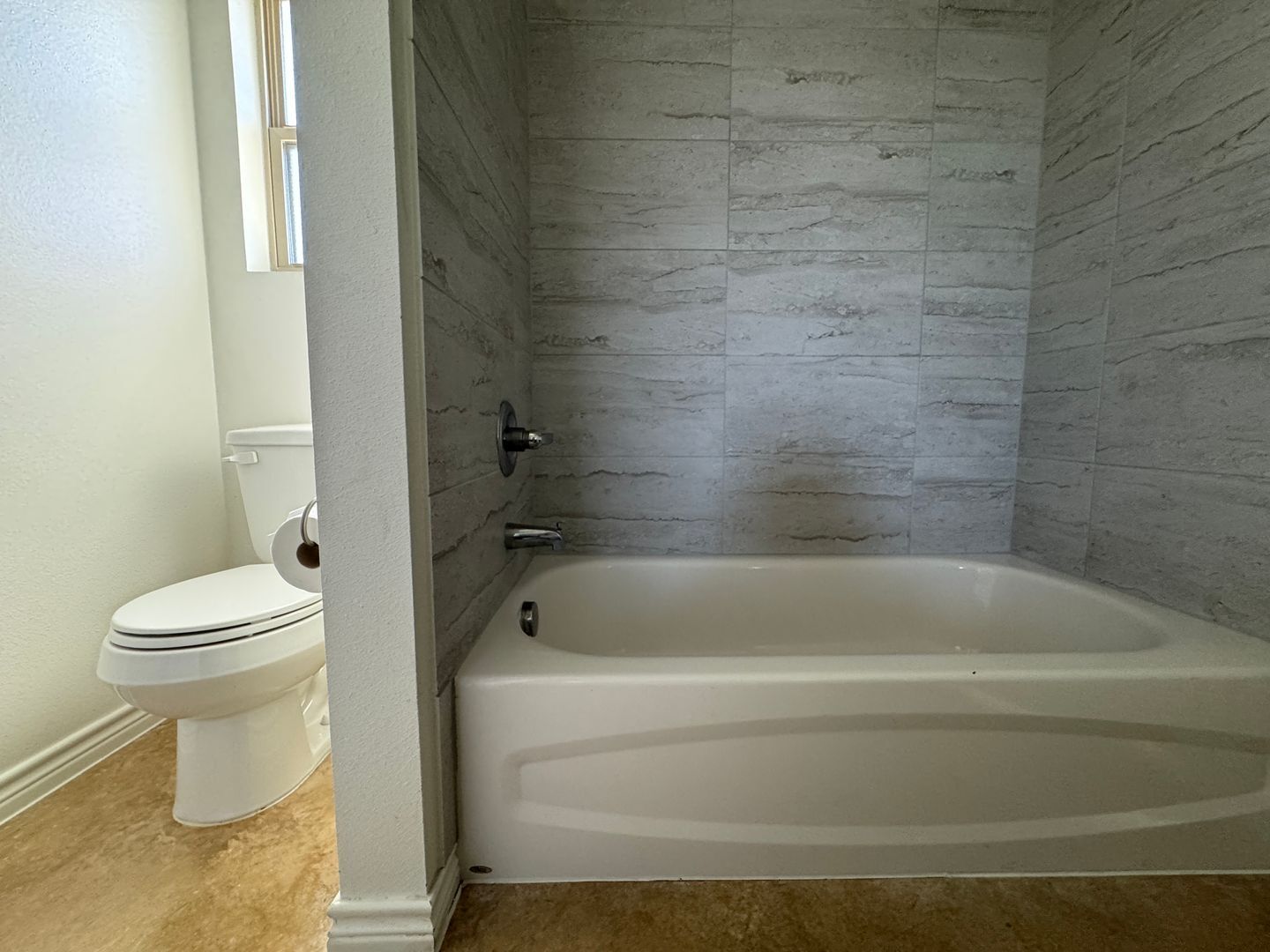 Building Photo - 1800 Emma Naylor Ct