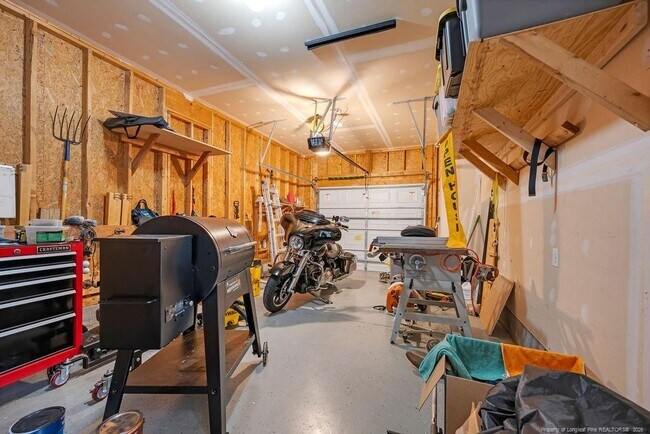 Building Photo - 27 True Blue Dr