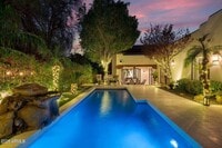 Building Photo - 6198 N 28th Pl