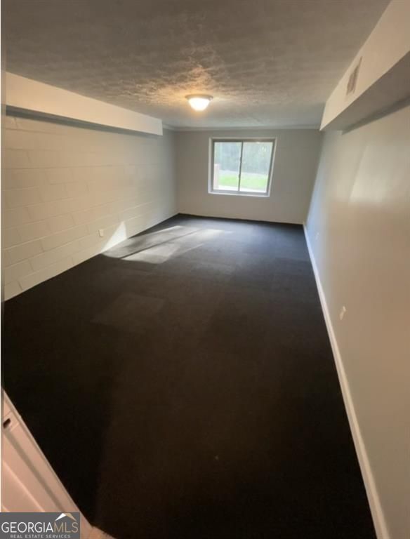 Building Photo - 19 Oak Hill Dr