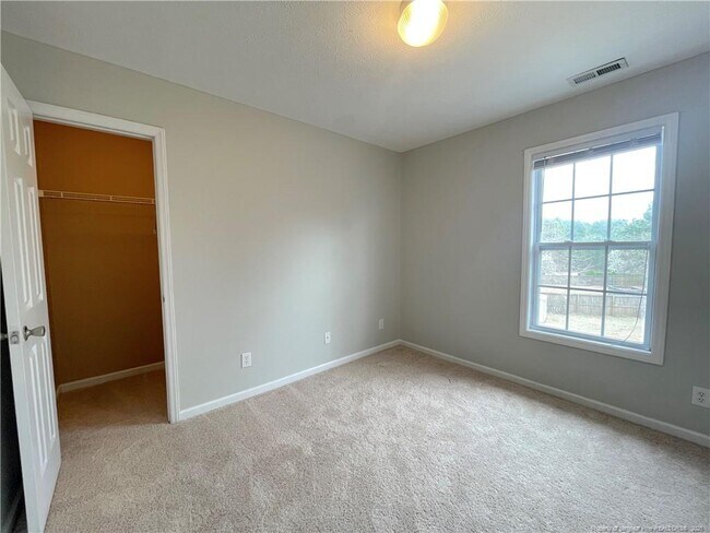 Building Photo - 120 Advance Dr