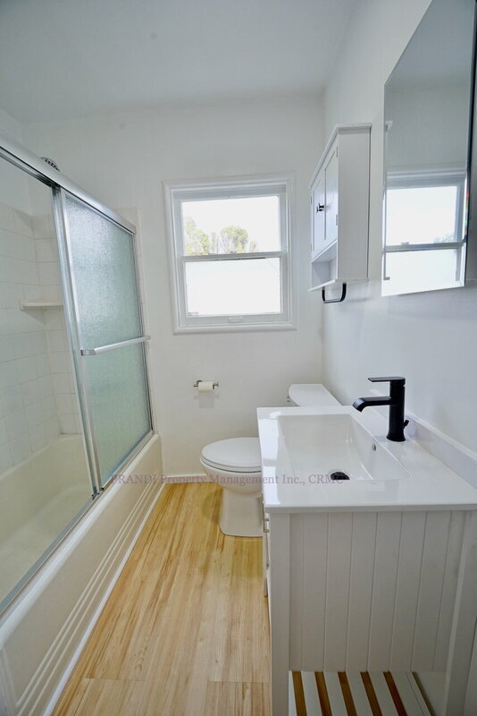 Building Photo - 19 Sentinel Ct