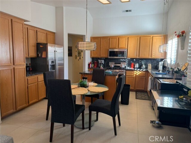 Building Photo - 37677 Emerson Dr