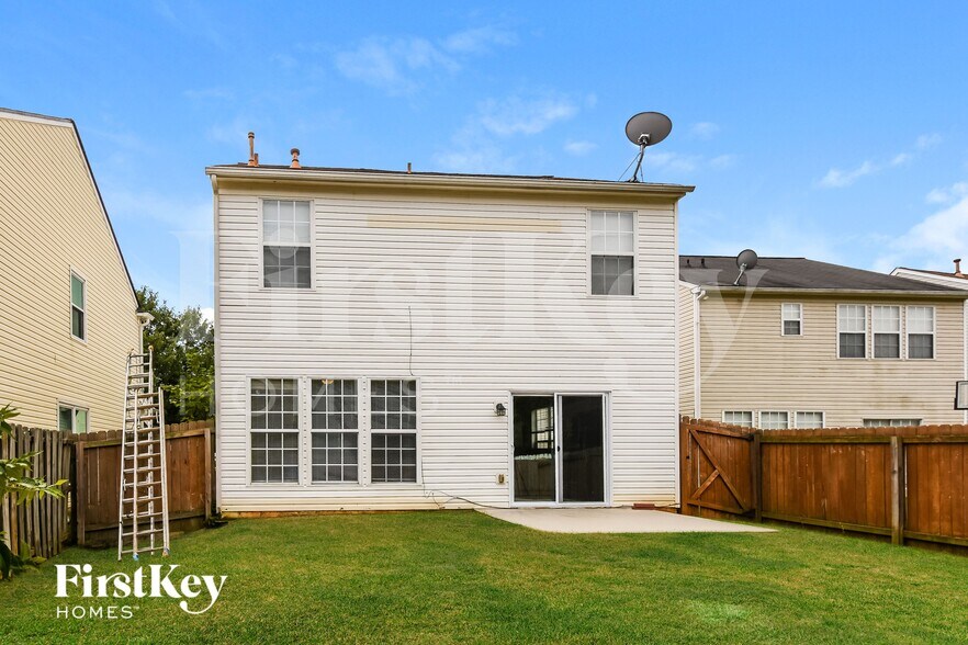 Building Photo - 1743 Taynton Cir