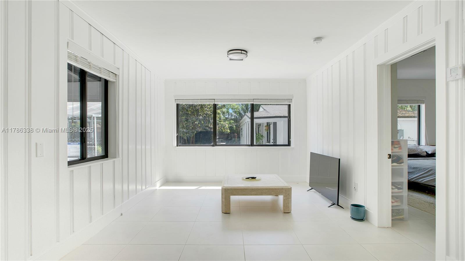 Building Photo - 1750 NE 144th St