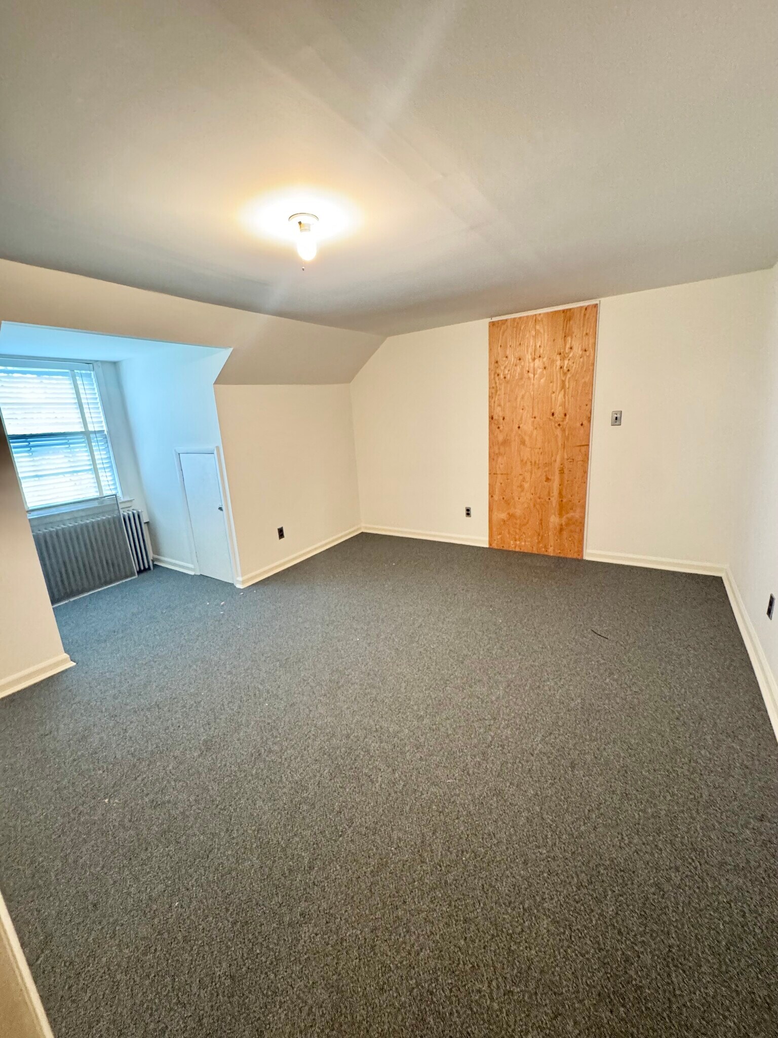 Building Photo - 94 4th St