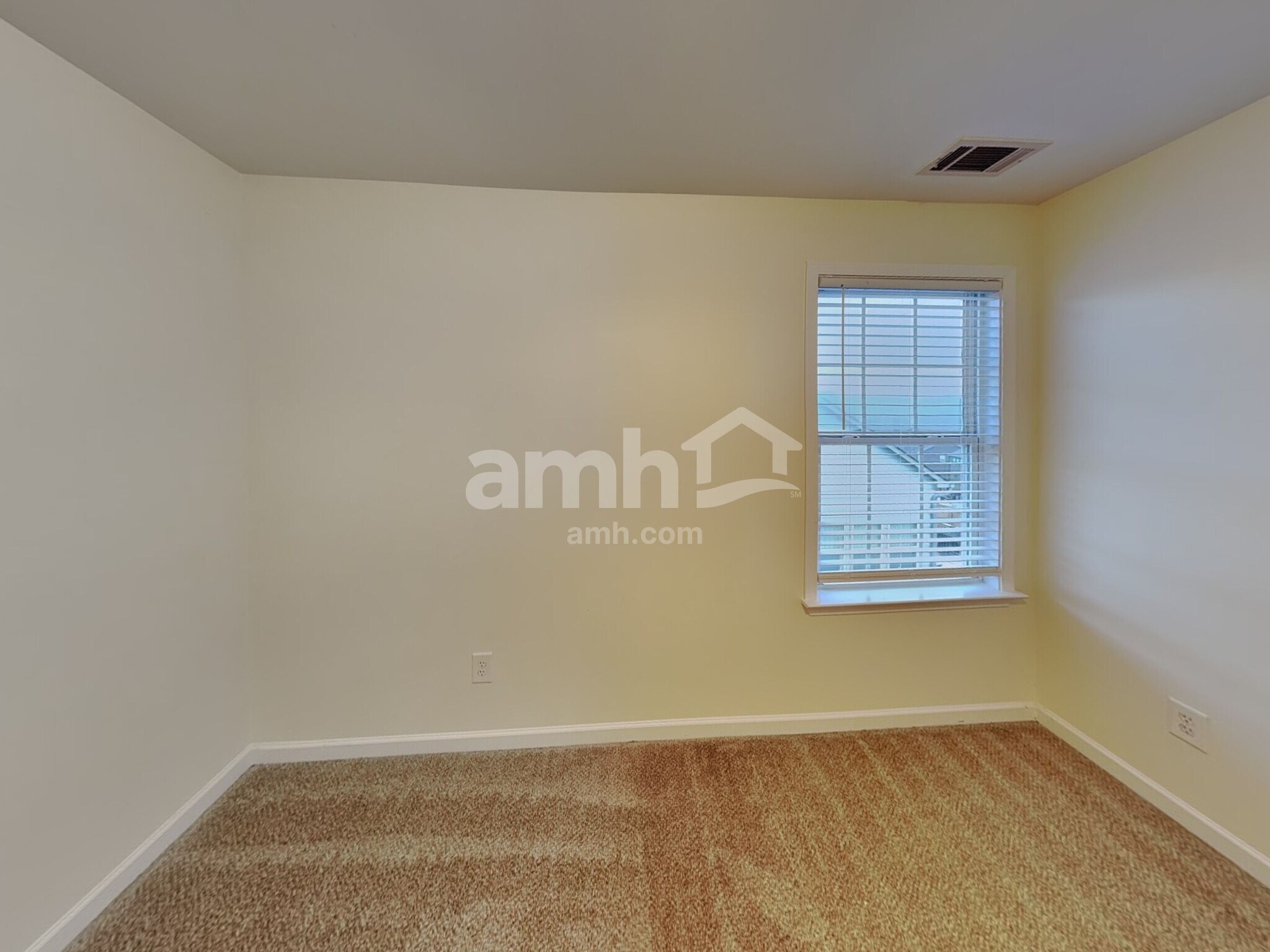 Building Photo - 1823 Madrid Falls Dr