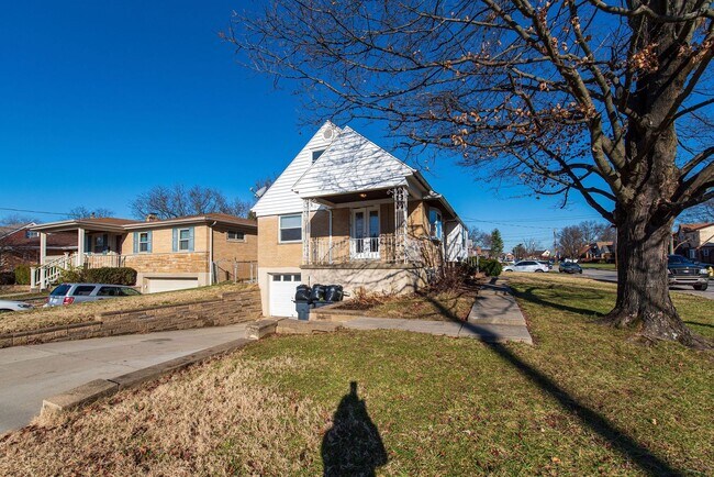Building Photo - 3071 Neisel Ave