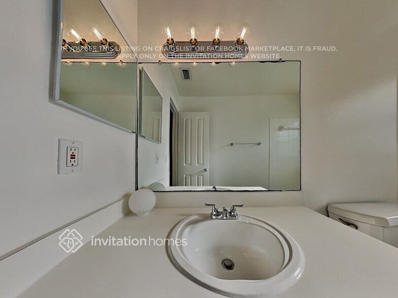 Building Photo - 1605 Elk Spring Dr