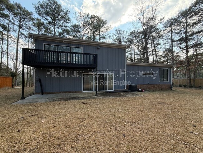 Building Photo - 2867 Monica Ct SW