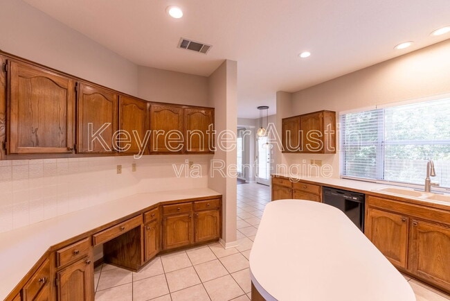 Building Photo - 7403 Rockberry Cove