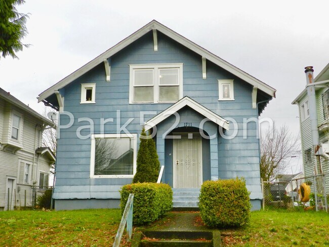 Primary Photo - 2 Bedroom Tacoma Duplex
