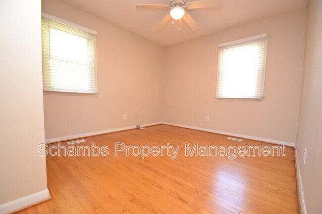 Building Photo - 5133 Lundy Dr