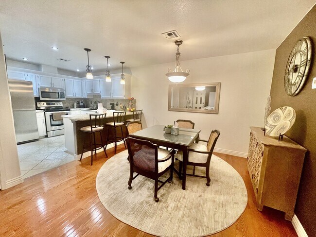 Building Photo - Summerlin South | 2 Bedroom | 2 Bathroom | Flexible 1–12 Month Lease | Perfect For Traveling Prof...