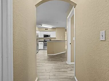 Building Photo - 826 Camargo Way