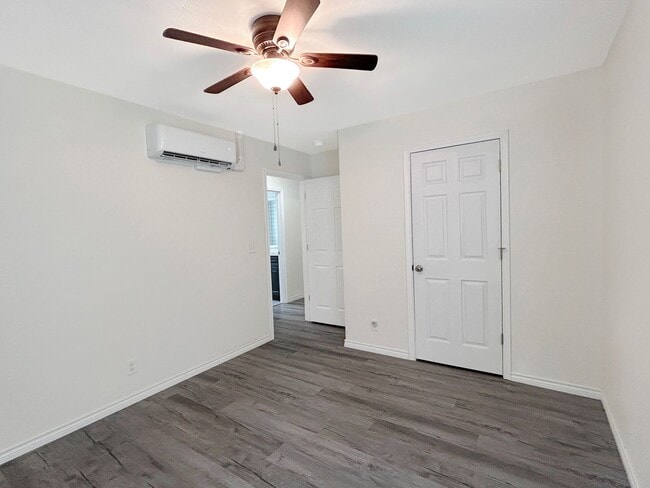 Building Photo - Cozy, Remodeled 2BR with Covered Parking &...
