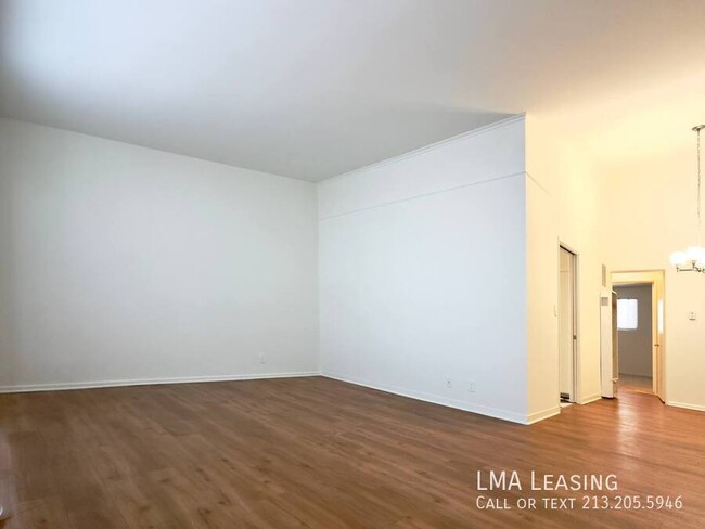 Building Photo - Charming 1-Bedroom Apartment in Prime Beve...