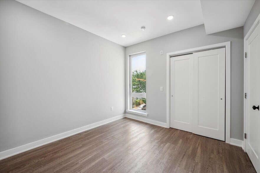 Building Photo - 1841 N Gratz St