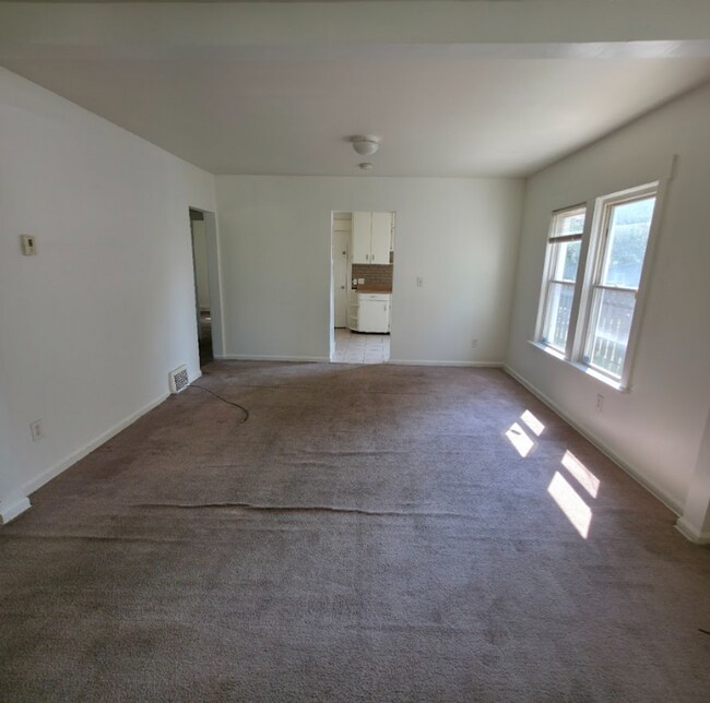 Building Photo - 3167 W 115th St