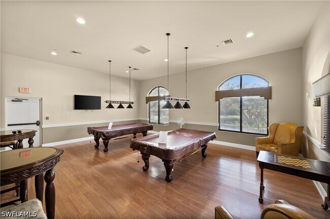 Building Photo - 8792 Largo Mar Dr
