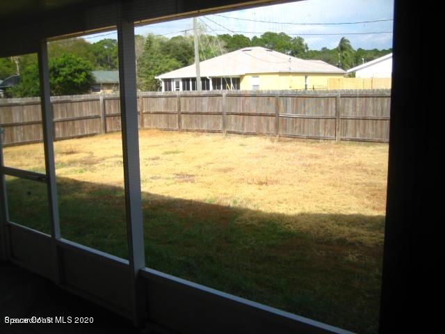 Building Photo - 319 Emerson Dr NW