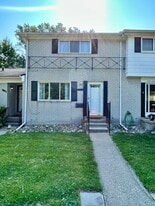 Building Photo - 166 N Christine Cir