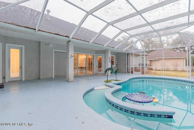 Building Photo - 5466 River Trail Rd N