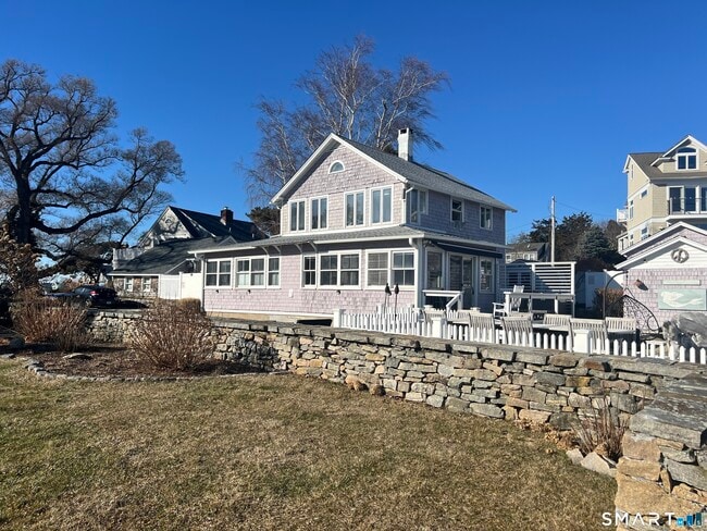 Building Photo - 624 Vineyard Point Rd