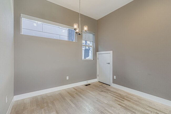 Building Photo - 2851 W 21st Ave