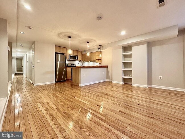 Building Photo - 2017 13th St NW