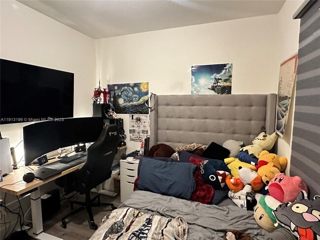 Building Photo - 7925 NW 104th Ave